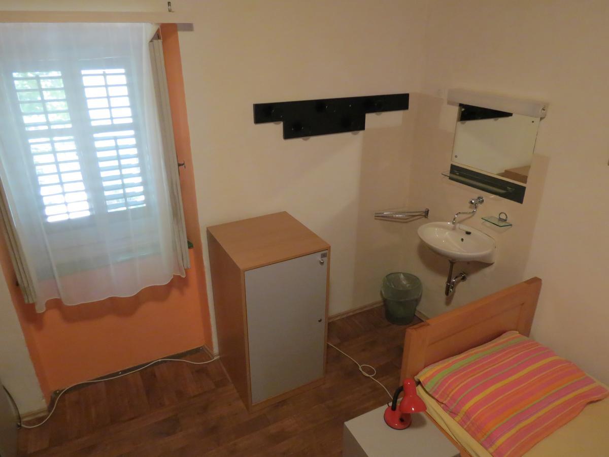 Hi Hostel เวลิโลชิน ภายนอก รูปภาพ