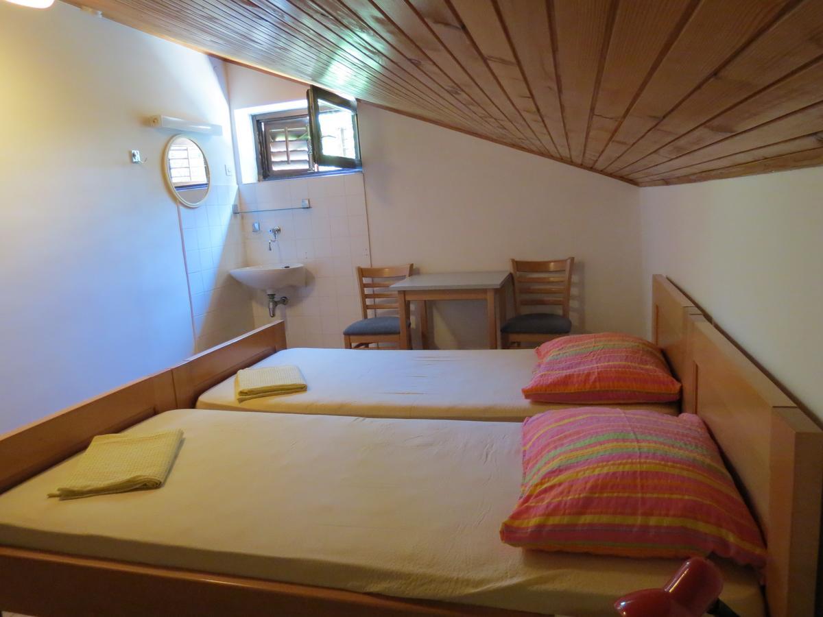 Hi Hostel เวลิโลชิน ภายนอก รูปภาพ